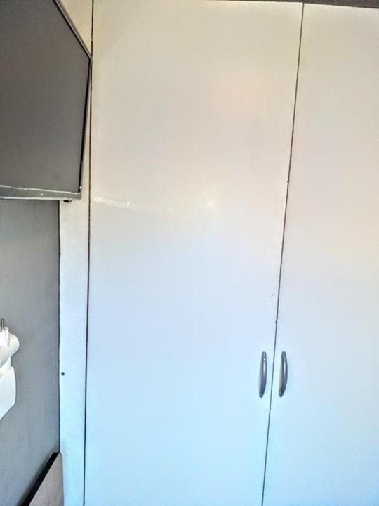 Two Rooms Cabin House Bukarest Exteriör bild